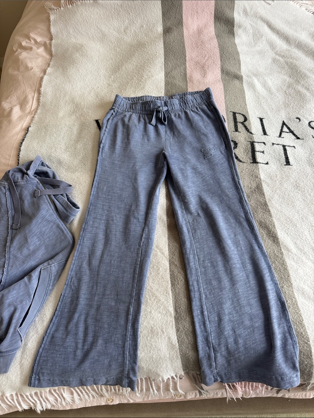 PINK Victoria's Secret Heather Gray Lounge Pants